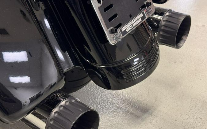 FLTRXS 2017 Road Glide® Special