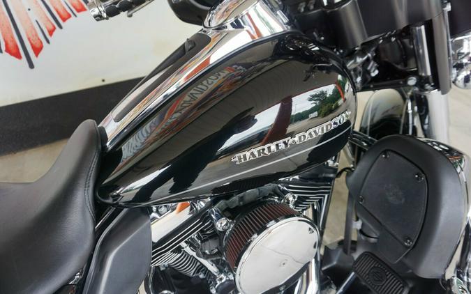 2013 Harley-Davidson Electra Glide® Ultra Limited Vivid Black