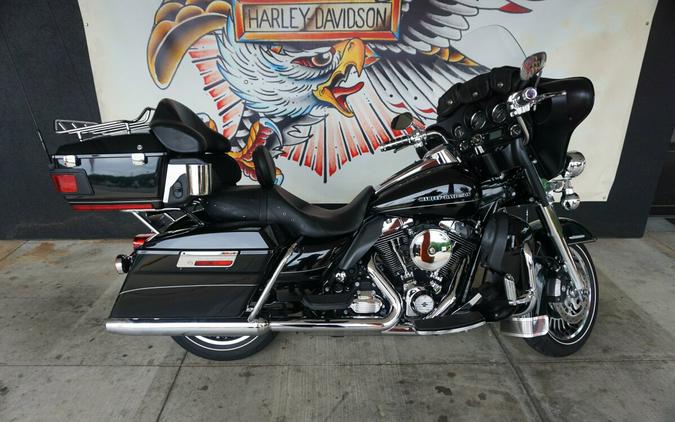 2013 Harley-Davidson Electra Glide® Ultra Limited Vivid Black