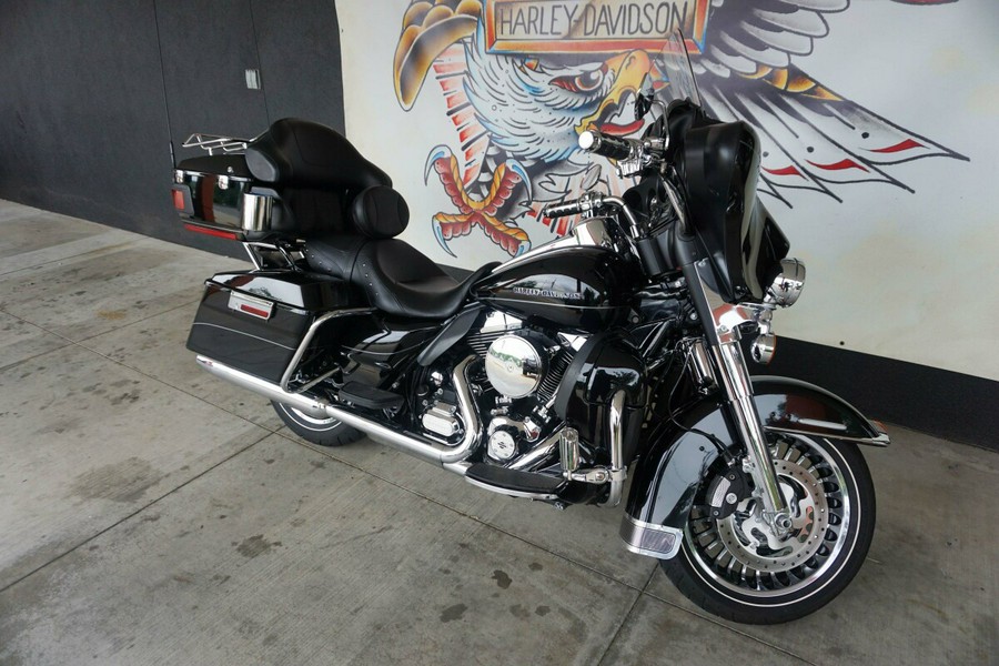 2013 Harley-Davidson Electra Glide® Ultra Limited Vivid Black