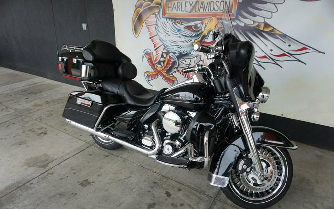 2013 Harley-Davidson Electra Glide® Ultra Limited Vivid Black