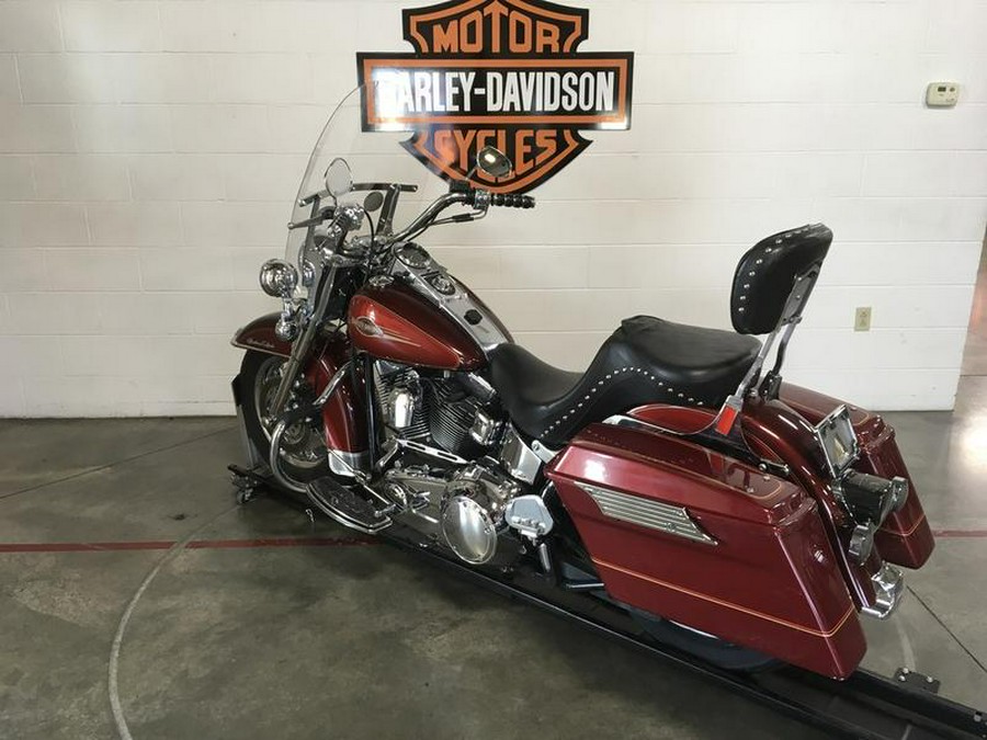 2008 Harley-Davidson® FLSTC - Heritage Softail®