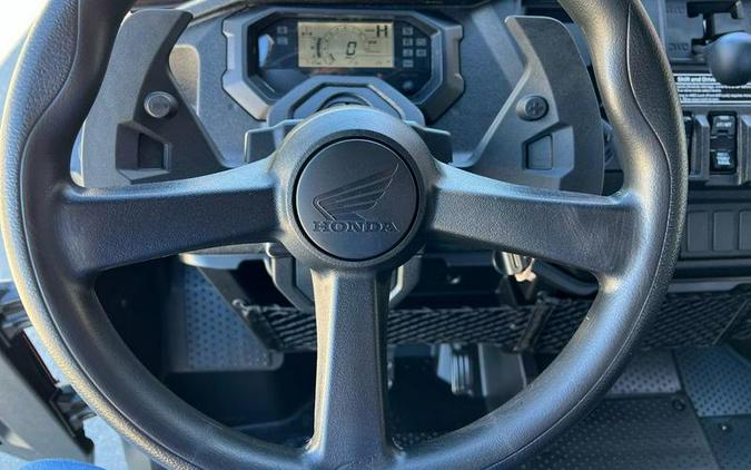 2025 Honda® Pioneer 1000-6 Deluxe Crew