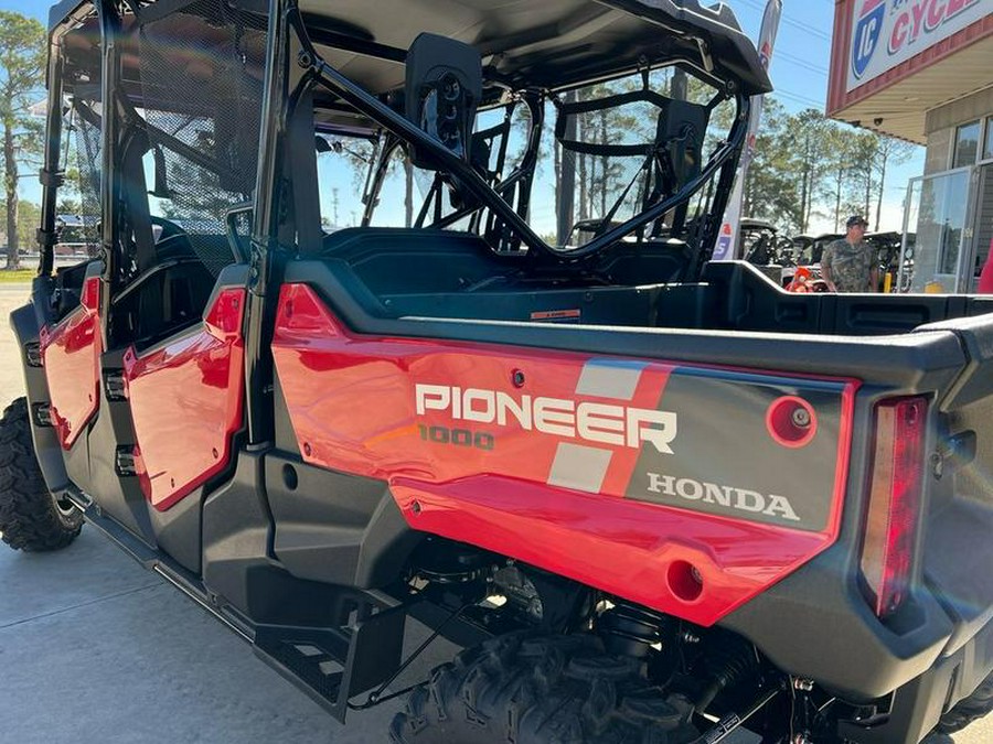 2025 Honda® Pioneer 1000-6 Deluxe Crew