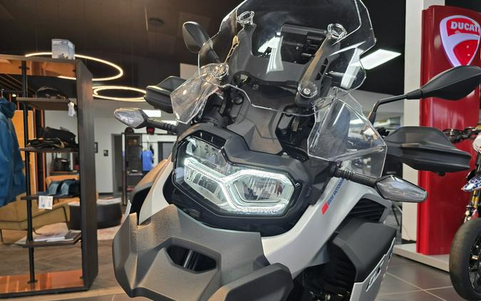 2024 BMW F 900 GS Adventure