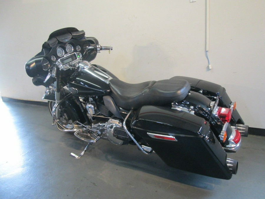 2009 Harley-Davidson® FLHX - Street Glide®