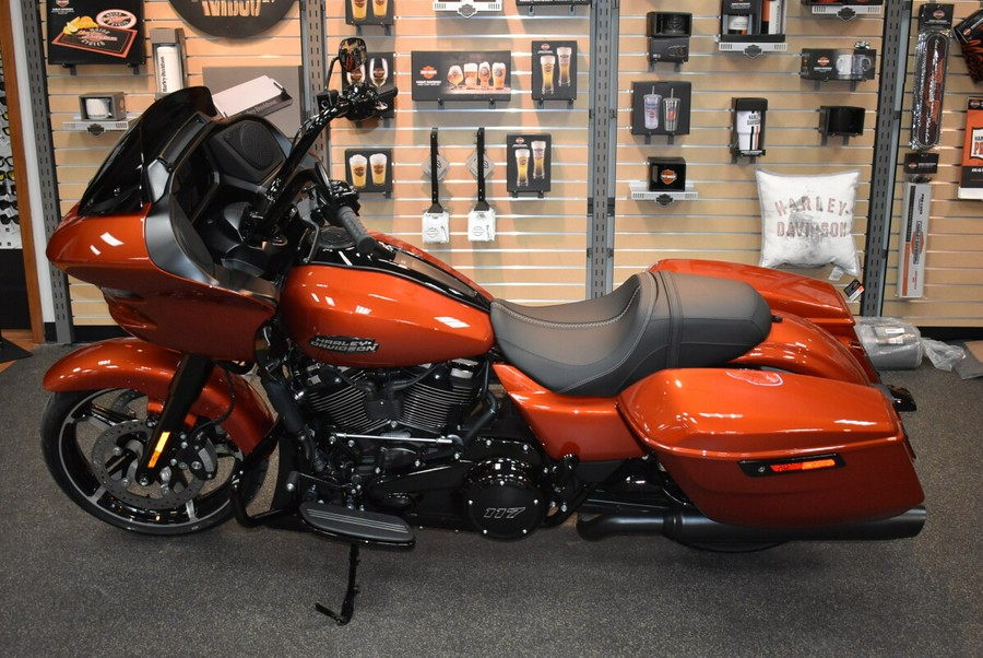 FLTRX 2024 Road Glide™