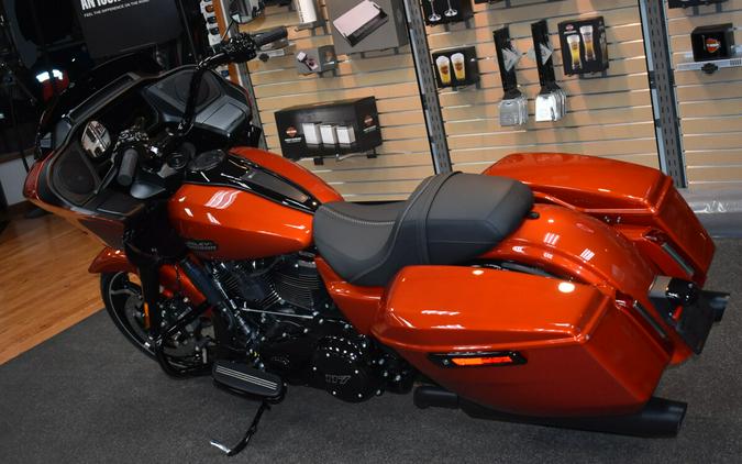 FLTRX 2024 Road Glide™