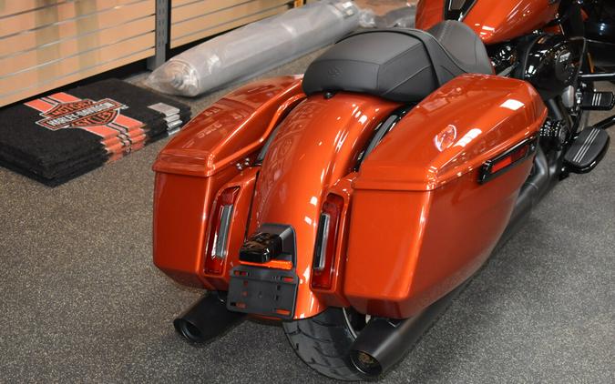 FLTRX 2024 Road Glide™