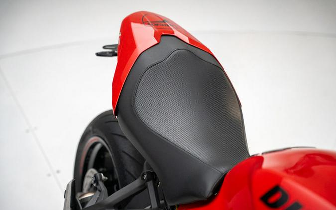2018 Ducati Monster 821 Red