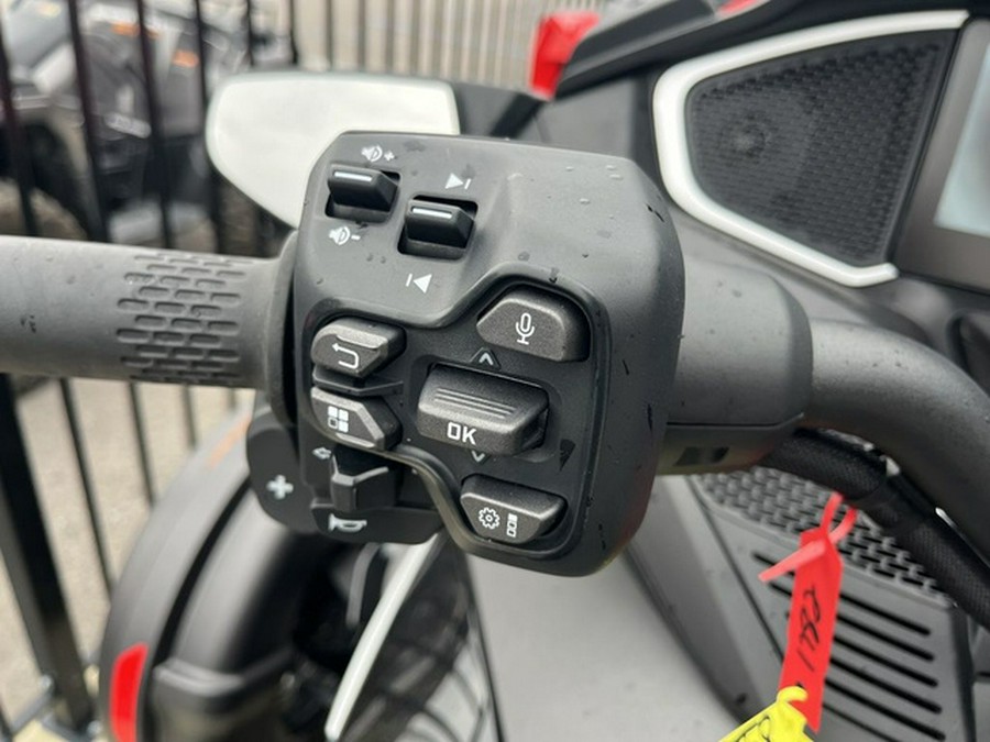 2025 Can-Am Spyder RT Limited Platine Wheels