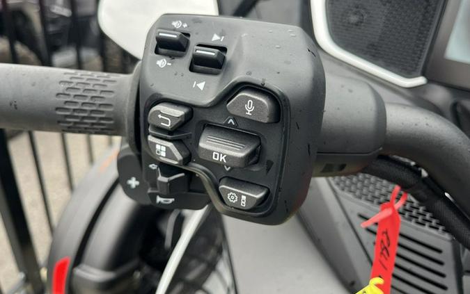 2025 Can-Am Spyder RT Limited Platine Wheels