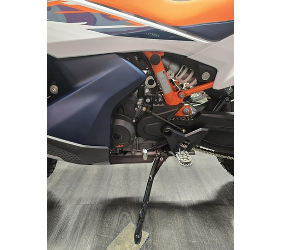 2026 KTM Adventure 890 R