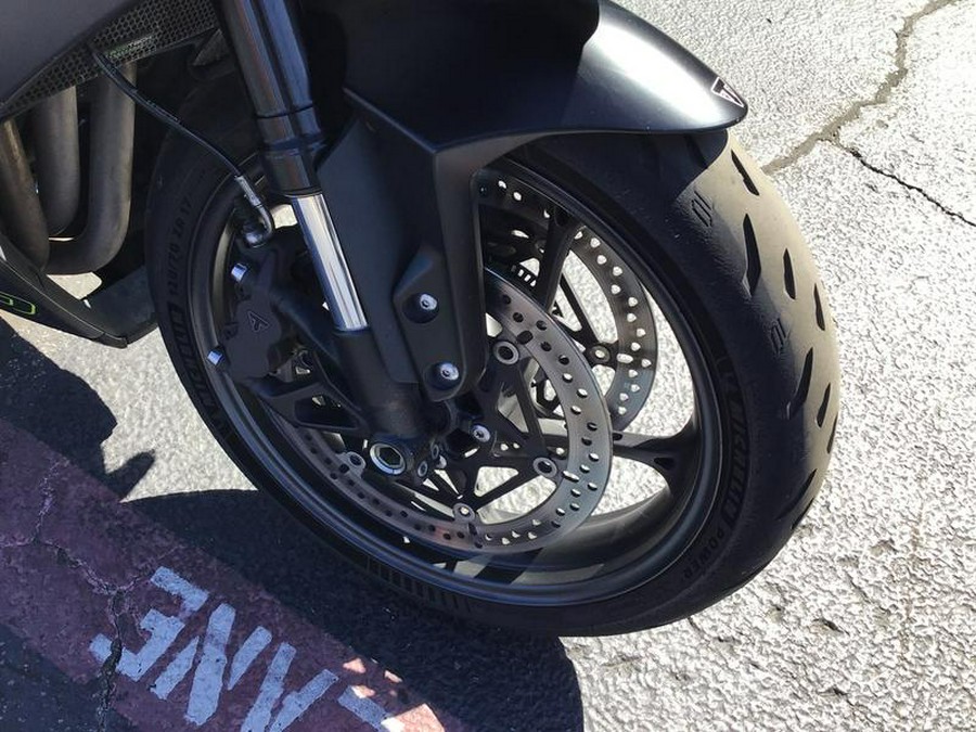 2025 Triumph Daytona 660 Satin Granite/Satin Black