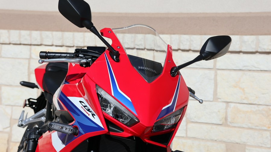 2026 HONDA CBR650R E-CLUTCH