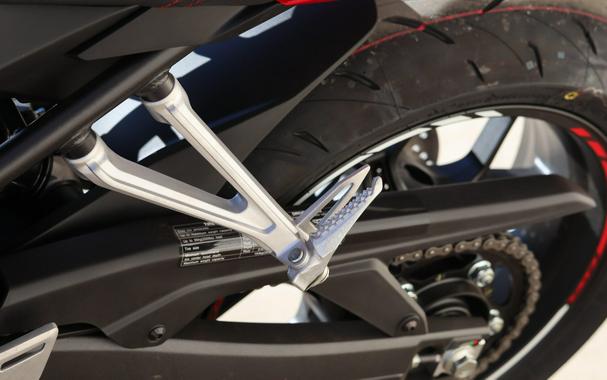 2026 HONDA CBR650R E-CLUTCH