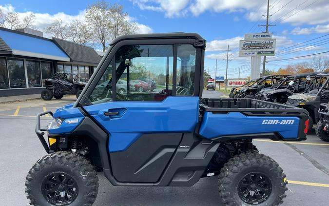 2023 Can-Am® Defender Limited HD10