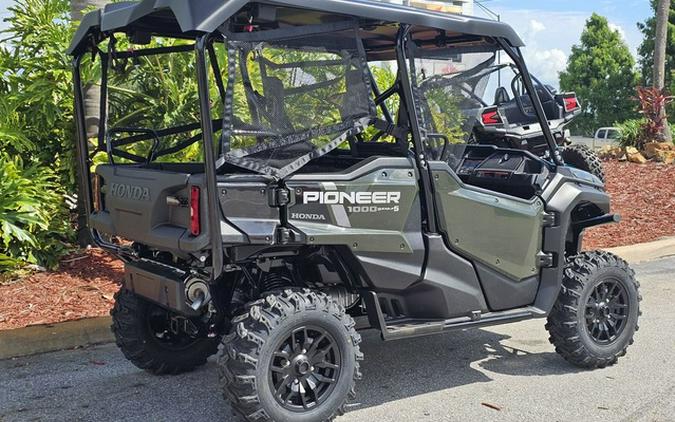 2024 Honda Pioneer 1000-5 Deluxe