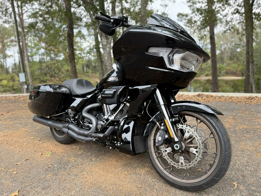 FLTRX 2024 Road Glide®