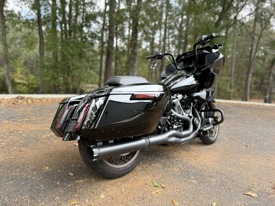 FLTRX 2024 Road Glide®