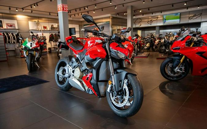 2025 Ducati Streetfighter V4 Ducati Red