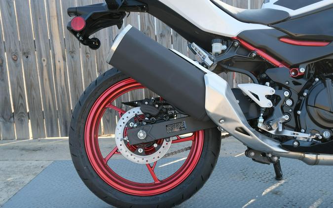 2026 KAWASAKI Z500 SE ABS