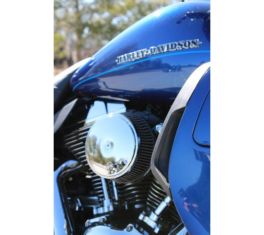 2015 Harley-Davidson® FLHTK - Ultra Limited