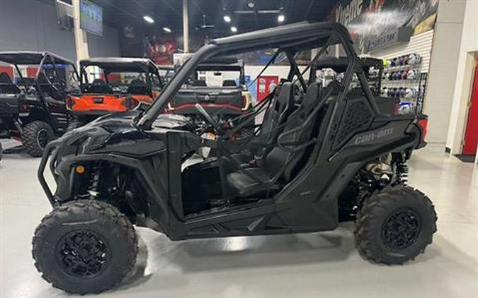 2023 Can-Am Maverick Trail DPS 700