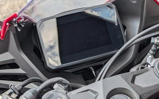 2025 Honda® CBR650R E-Clutch