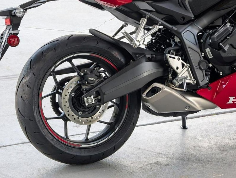 2025 Honda® CBR650R E-Clutch