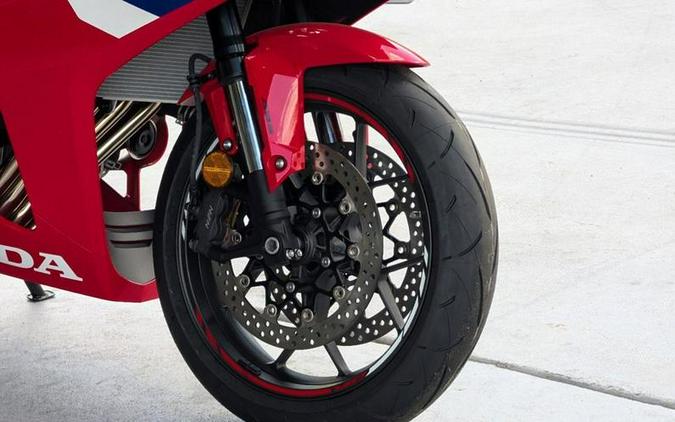 2025 Honda® CBR650R E-Clutch