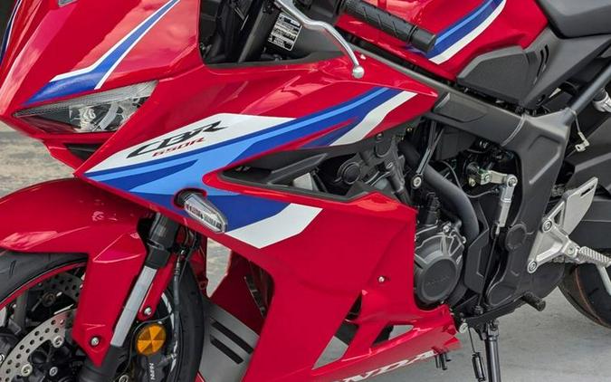 2025 Honda® CBR650R E-Clutch