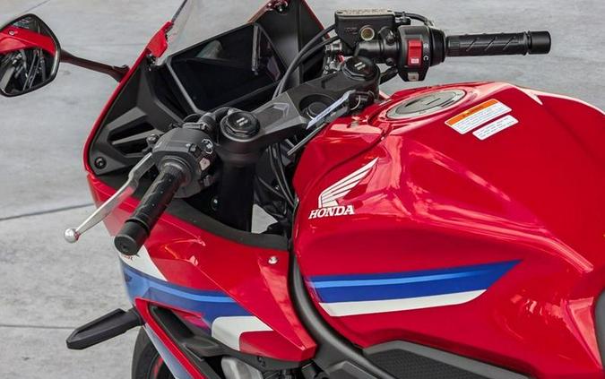 2025 Honda® CBR650R E-Clutch