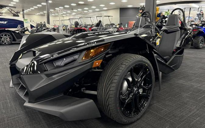 2026 Polaris Slingshot® R AutoDrive Radiant Gray with Indy Red Pearl