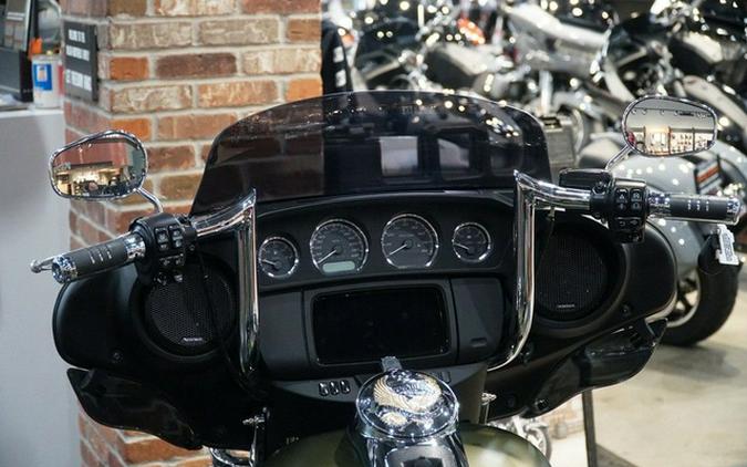 2022 Harley-Davidson Trike FLHTCUTG - Tri Glide Ultra