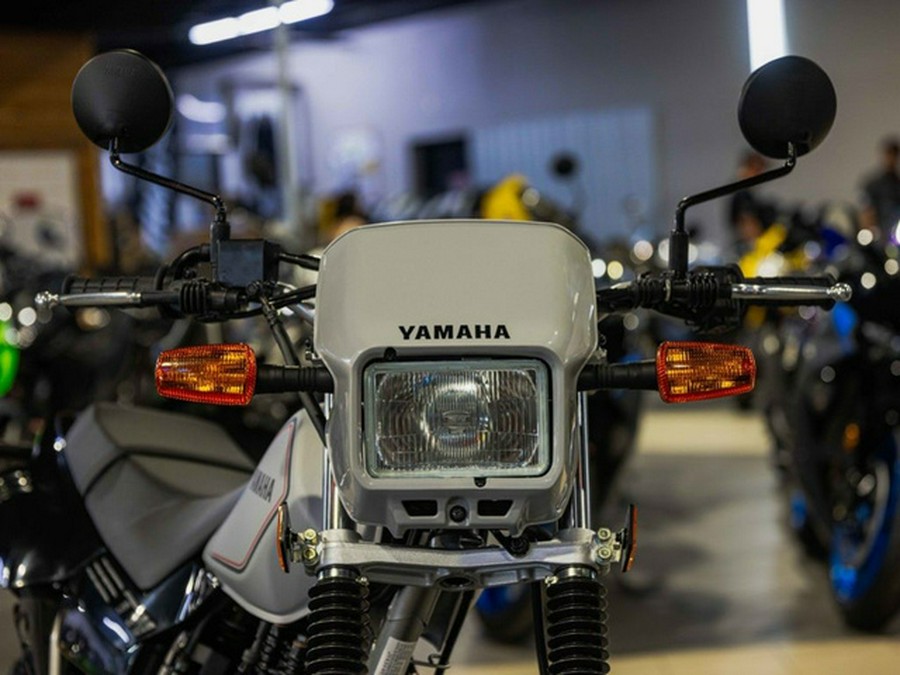 2027 Yamaha TW 200
