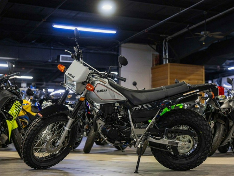 2027 Yamaha TW 200