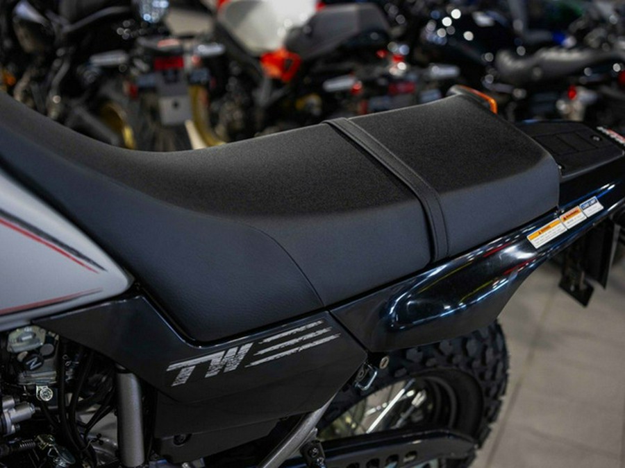 2027 Yamaha TW 200
