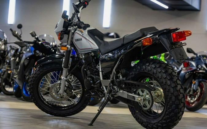 2027 Yamaha TW 200