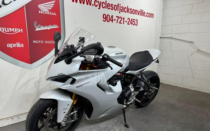 2023 Ducati SuperSport 950 S Arctic White