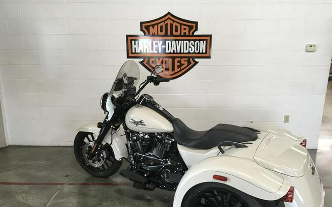 2023 Harley-Davidson® FLRT - Freewheeler®