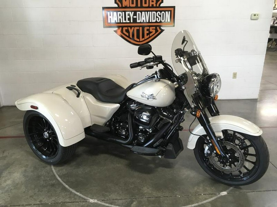 2023 Harley-Davidson® FLRT - Freewheeler®