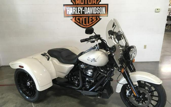 2023 Harley-Davidson® FLRT - Freewheeler®