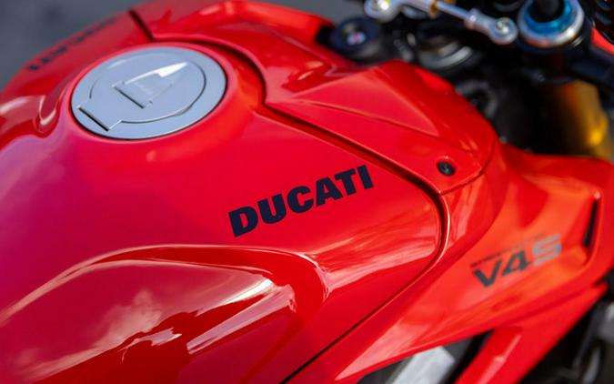 2025 Ducati SFV4S