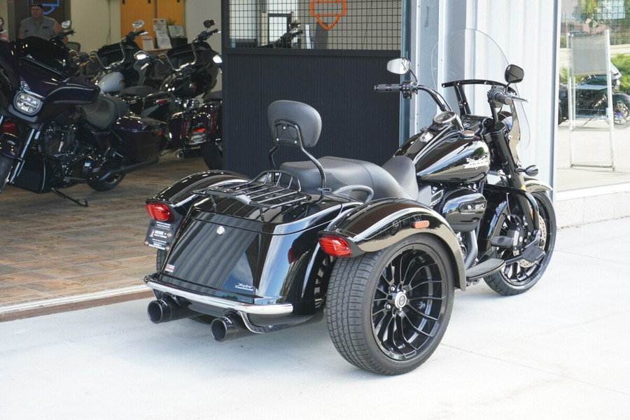 2024 Harley-Davidson® Freewheeler® Vivid Black