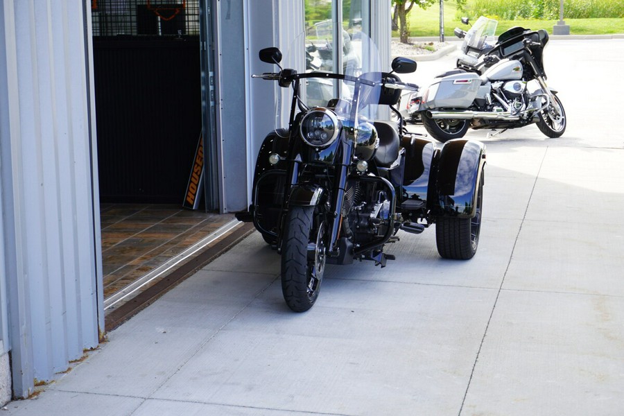 2024 Harley-Davidson® Freewheeler® Vivid Black