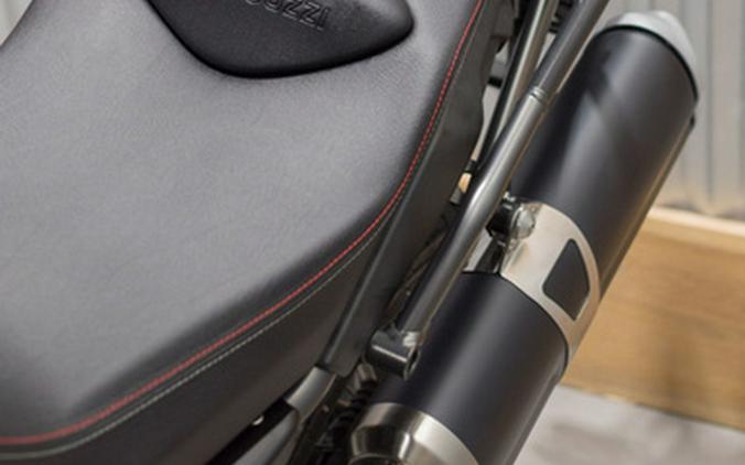 2023 MOTO GUZZI V85 TT