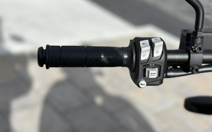 2020 Ducati Scrambler 800 Full Throttle Shining Black/Yellow