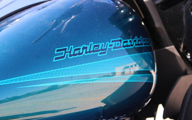 2020 Harley-Davidson® FLTRK - Road Glide® Limited