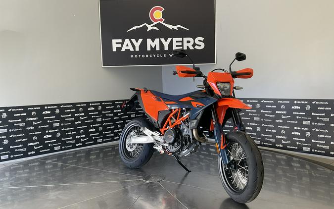 2026 KTM SMC 690 R - 42624M